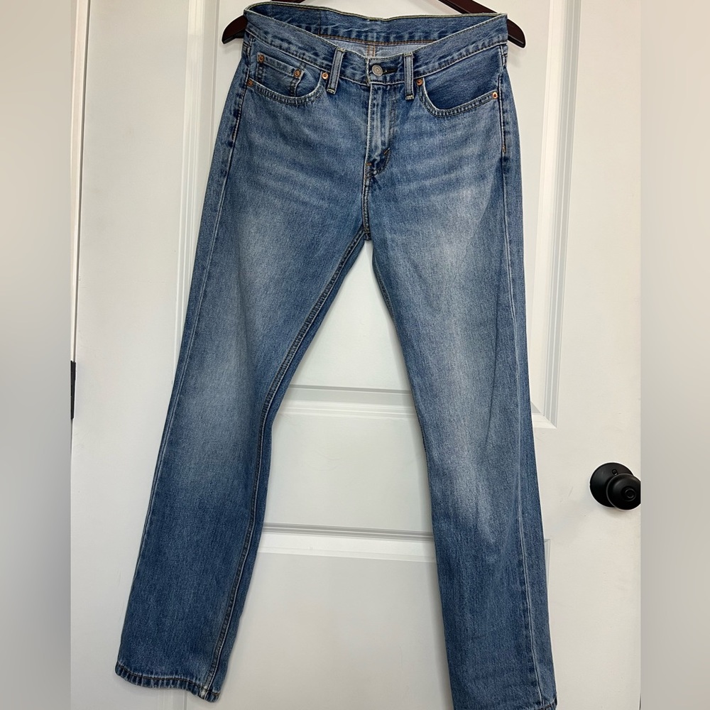 Levi’s 514 Straight Fit Jean, medium wash, size 29 x 30